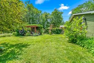 22 Morry St, Hillsdale, MI 49242 - Photo 14