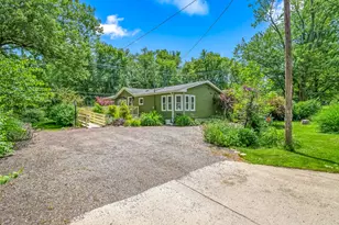 22 Morry St, Hillsdale, MI 49242 - Photo 2