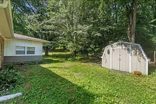7114 Kay Dr, Greenville, MI 48838 - Photo 24