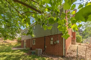 603 Manor Dr, Ann Arbor, MI 48105 - Photo 32