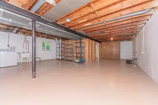 603 Manor Dr, Ann Arbor, MI 48105 - Photo 26