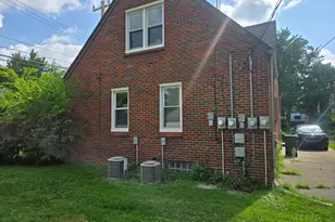 933 Maplegrove Ave, Royal Oak, MI 48067 - Photo 2