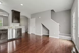 27971 Middleton Dr, Novi, MI 48377 - Photo 8