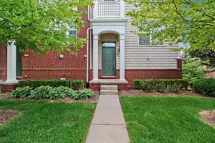 27971 Middleton Dr, Novi, MI 48377 - Photo 2