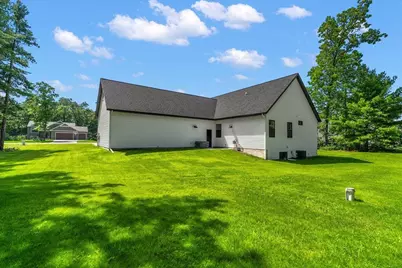 412 Sabine Drive, Muskegon, MI 49442 - Photo 54