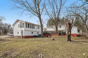 2854 Oak St, Stevensville, MI 49127 - Photo 6