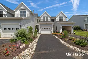 941 W Savidge St, Spring Lake, MI 49456 - Photo 2
