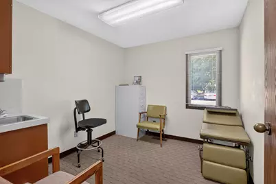 2575 Spring Arbor Road #100, Jackson, MI 49203 - Photo 16