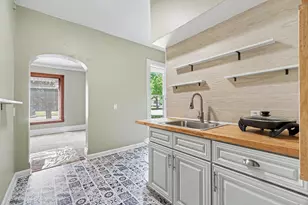 710 Wheaton Ave, Kalamazoo, MI 49008 - Photo 8