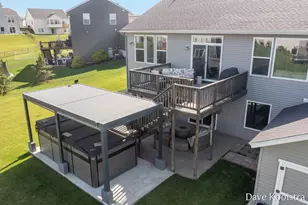 1011 Dreamfield Dr SE, Byron Center, MI 49315 - Photo 44