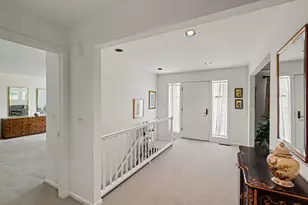 640 Cascade Hills-Ridge SE, Grand Rapids, MI 49546 - Photo 2