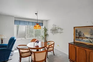 640 Cascade Hills-Ridge SE, Grand Rapids, MI 49546 - Photo 12