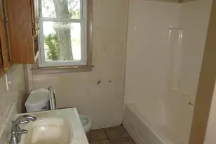 2529 Somerlayton Rd, Benton Harbor, MI 49022 - Photo 12
