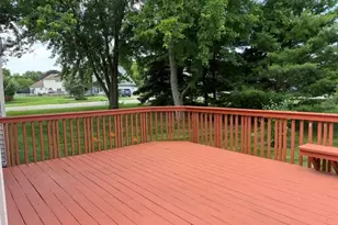 328 N Pointe Dr, Whitmore Lake, MI 48189 - Photo 24