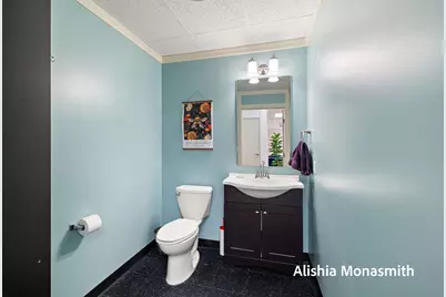 925 S Beechtree Street #1B, Grand Haven, MI 49417 - Photo 16