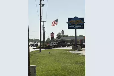 1786 E Napier Avenue, Benton Harbor, MI 49022 - Photo 2