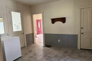 814 N Clinton St, Albion, MI 49224 - Photo 12