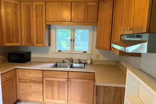 814 N Clinton St, Albion, MI 49224 - Photo 6