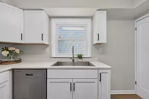 311 Gilbert St, Jackson, MI 49201 - Photo 22