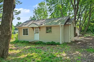11627 S 30th St, Vicksburg, MI 49097 - Photo 4