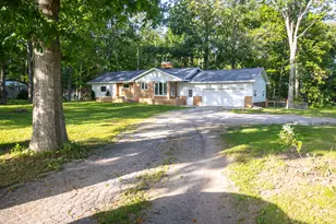 12449 California Rd, Sawyer, MI 49125 - Photo 2