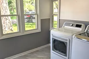 918 Wayne St, Jackson, MI 49202 - Photo 4