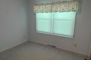 21421 Swafford Rd, Battle Creek, MI 49017 - Photo 8