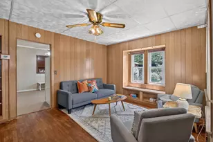 235 Bender St, Jackson, MI 49202 - Photo 2