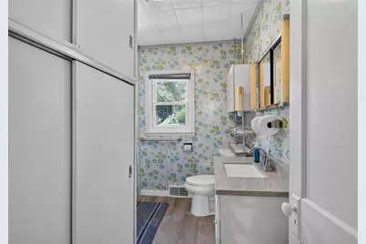 235 Bender Street, Jackson, MI 49202 - Photo 12