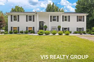 5870 Polk St, Hudsonville, MI 49426 - Photo 2