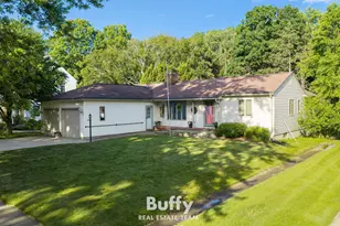 521 Leggat St, Grand Haven, MI 49417 - Photo 6