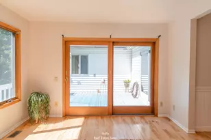 521 Leggat St, Grand Haven, MI 49417 - Photo 12