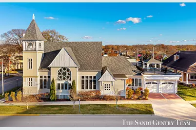 600 Washington Avenue, Grand Haven, MI 49417 - Photo 2