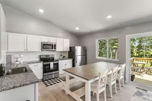 129 Wheeling St, Bangor, MI 49013 - Photo 2