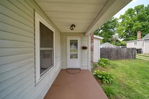 122 W Monroe St, Jackson, MI 49202 - Photo 2