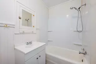 [Address not provided], Benton Harbor, MI 49022 - Photo 24