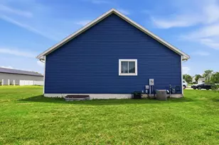501 E Stoneridge Dr, Plainwell, MI 49080 - Photo 22