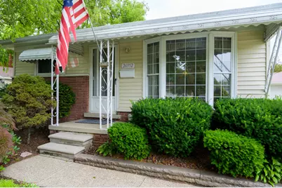 26352 Osmun Street, Madison Heights, MI 48071 - Photo 2