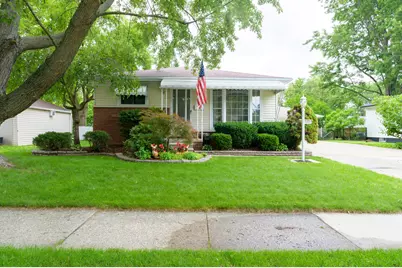 26352 Osmun Street, Madison Heights, MI 48071 - Photo 1