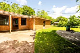 1803 Heath Ct, Benton Harbor, MI 49022 - Photo 32