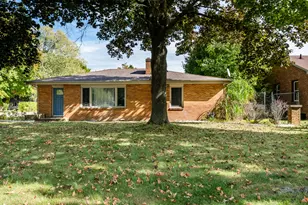 1803 Heath Ct, Benton Harbor, MI 49022 - Photo 1