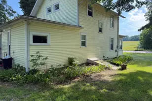 315 Reading Ave, Jonesville, MI 49250 - Photo 2