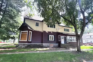 307 Orchard St, Dowagiac, MI 49047 - Photo 4
