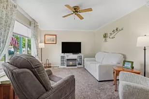 383 Courtney St, Galesburg, MI 49053 - Photo 4