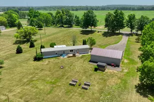 2752 W Mosherville Rd, Jonesville, MI 49250 - Photo 40