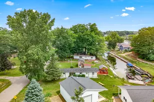 6915 Rowley Dr, Osseo, MI 49266 - Photo 16