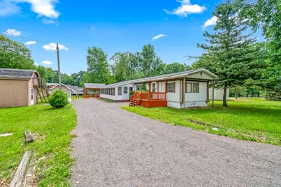 6915 Rowley Drive, Osseo, MI 49266 - Photo 2