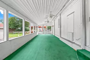 6915 Rowley Dr, Osseo, MI 49266 - Photo 36