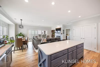 930 W Savidge Street #20, Spring Lake, MI 49456 - Photo 8