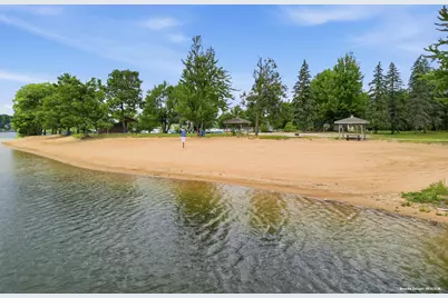 6805 Mayfair Drive, Canadian Lakes, MI 49346 - Photo 10